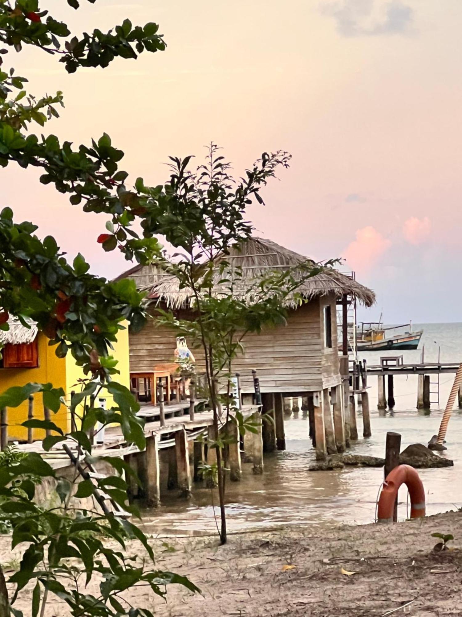 Freedom Beach Resort Phu Quoc Esterno foto